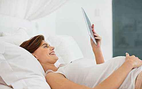 孕期問答：B超顯示羊水過少怎么辦？會對胎寶寶造成危險嗎？