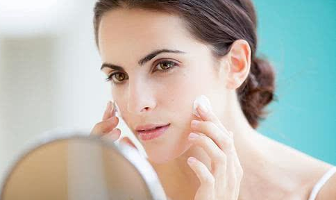 產后問答：生完寶寶以后，我的皮膚特別容易過敏，怎么回事？