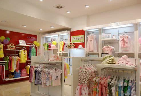 當媽的都有的習慣：給孩子買衣服總會大一碼，你會這樣做嗎？